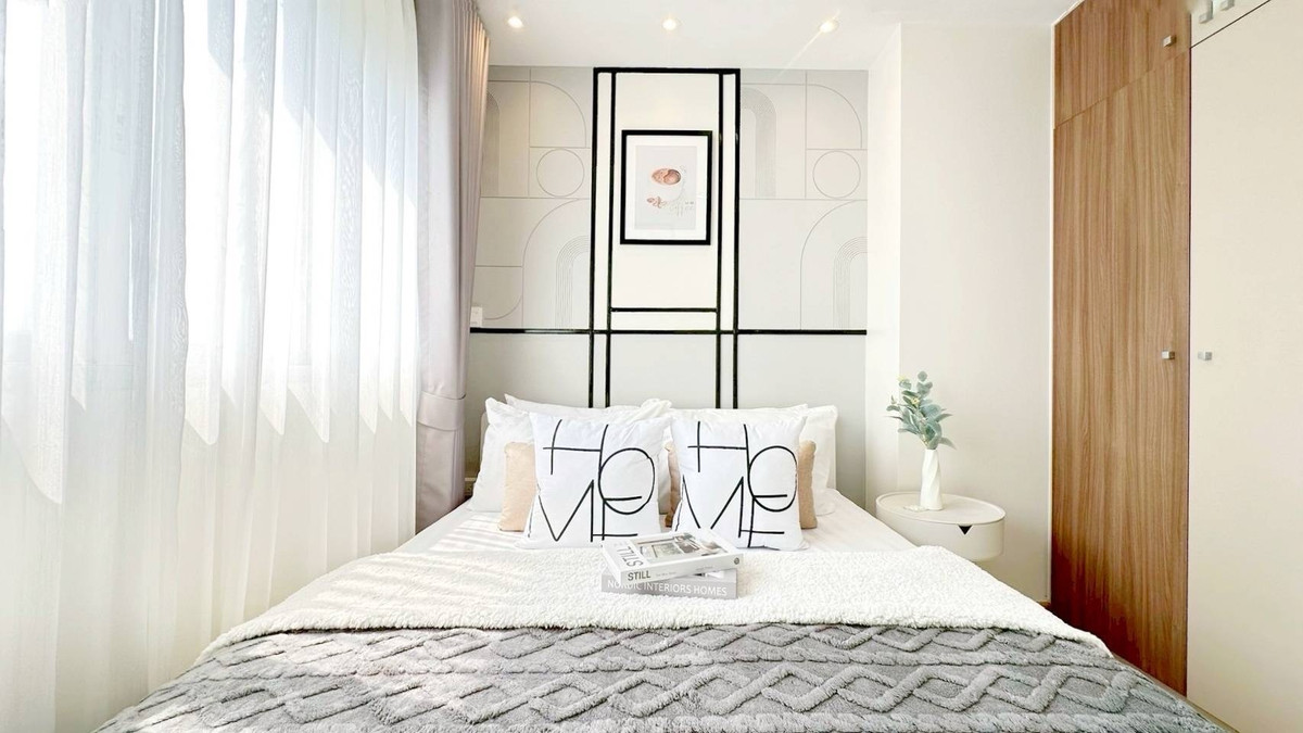 ขายคอนโด : LPN Nida – เสรีไทย

📍 ตึก A1 ชั้น 7
📐 25.56 ตร.ม.

💸 ผ่อนเริ่มต้นแค่ 5xxx/เดือน*
(ถูกกว่าค่าเช่าบางที่อีกนะ! 😳)

อยู่เองก็ได้
ลงทุนก็ปัง 💰
ไม่ต้องจ่ายค่าเช่าให้เจ้าของห้องไปเรื่อย ๆ แล้วนะ~

⸻

📍 โลเคชั่นคือดีมากกก ✨

🎓 ใกล้ NIDA
🎓 ใกล้ ม.รามค