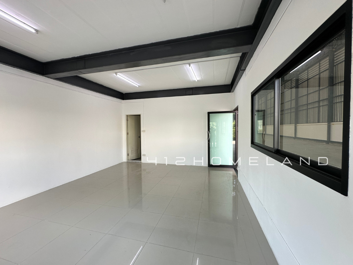 For RentWarehouseSamut Prakan,Samrong : Warehouse for rent, 1,000 sq m., Soi Wat Nam Daeng, new condition, water and electricity ready, large vehicles can easily enter, Bang Phli, Samut Prakan.