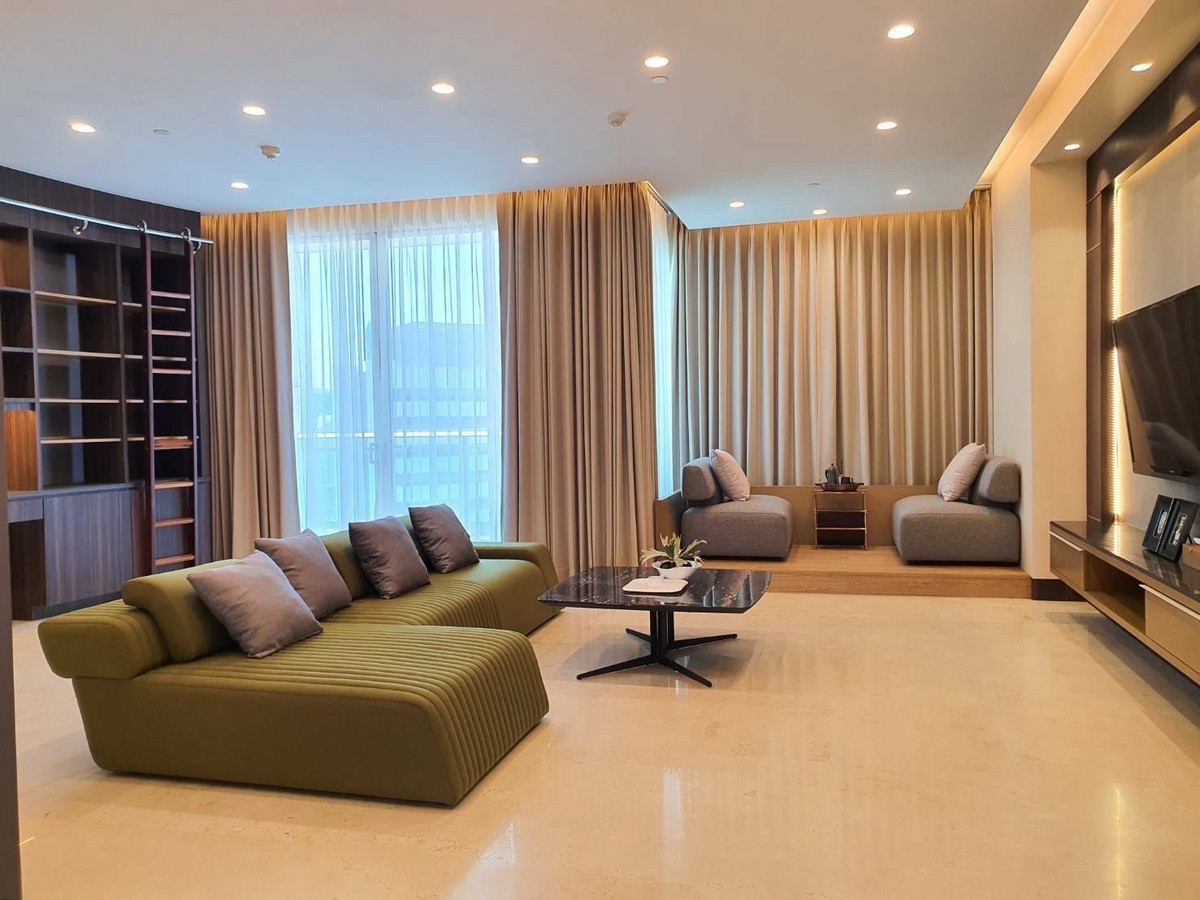 For RentCondoSathorn, Narathiwat : The Infinity 3b3b 240sqm 120k call 0886166564