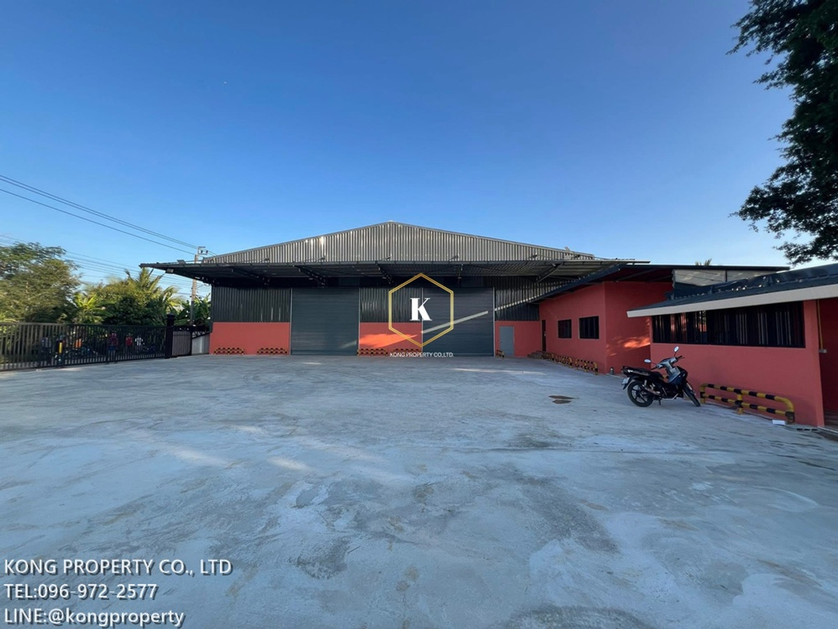 For RentWarehouseMin Buri, Romklao : Warehouse for rent, Suwinthawong, Nong Chak, Bangkok, 910 sq m.