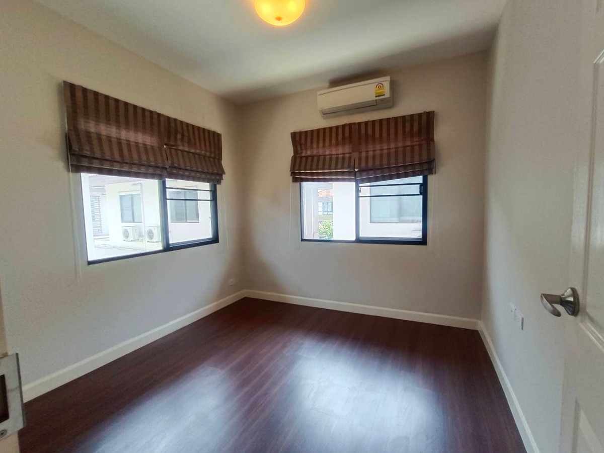 ขายบ้านนวมินทร์ รามอินทรา : ขายถูก  บ้านเดี่ยว 2 ชั้น หมู่บ้านพร้อมพัฒน์ ไพร์ม   หลังมุม หันหน้าทิศเหนือ ใกล้ซาฟารีเวิลด์ 