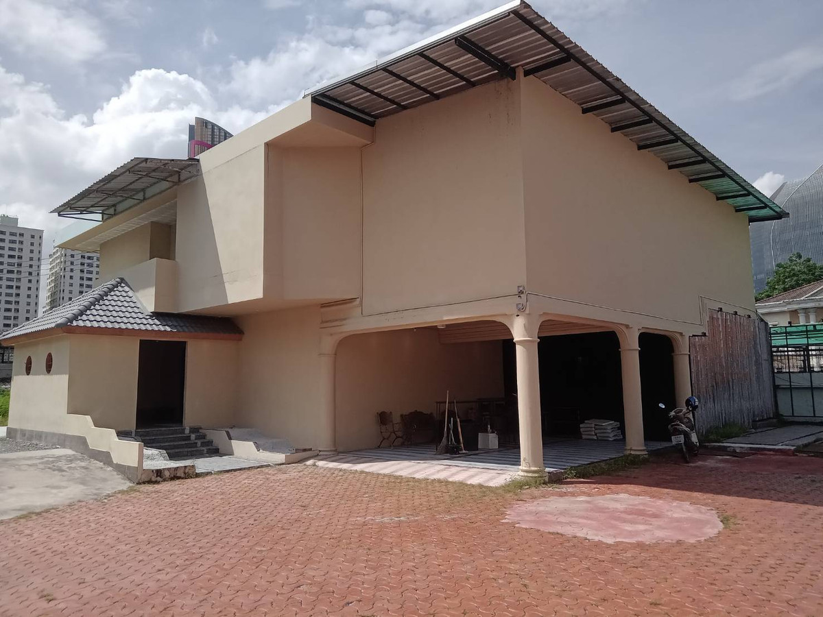 ให้เช่าโฮมออฟฟิศสะพานควาย จตุจักร : 🏢✨ ให้เช่าโฮมออฟฟิศ ทำเลทองใจกลางเมือง อินทามระ 3 (พญาไท) พื้นที่ขนาดใหญ่พิเศษ จอดรถได้จำนวนมาก หายากมากในโซนนี้!