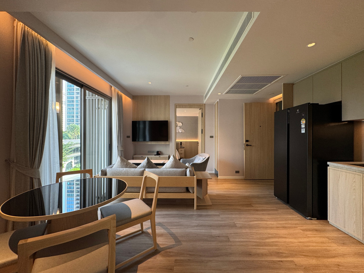 ให้เช่าคอนโดวิทยุ ชิดลม หลังสวน : 🏢ให้เช่าคอนโดย่านหลังสวน 2ห้องนอน เฟอร์นิเจอร์ครบ อยู่ใกล้สวนลุมพินี ใกล้BTS ชิดลม