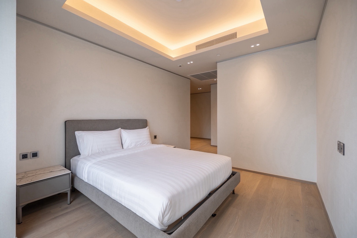 ให้เช่าคอนโดวิทยุ ชิดลม หลังสวน : คอนโดหรูให้เช่า 2 ห้องนอน 117 ตร.ม ใกล้ Central Chidlom และ BTS ชิดลม เลี้ยงสัตว์ได้
