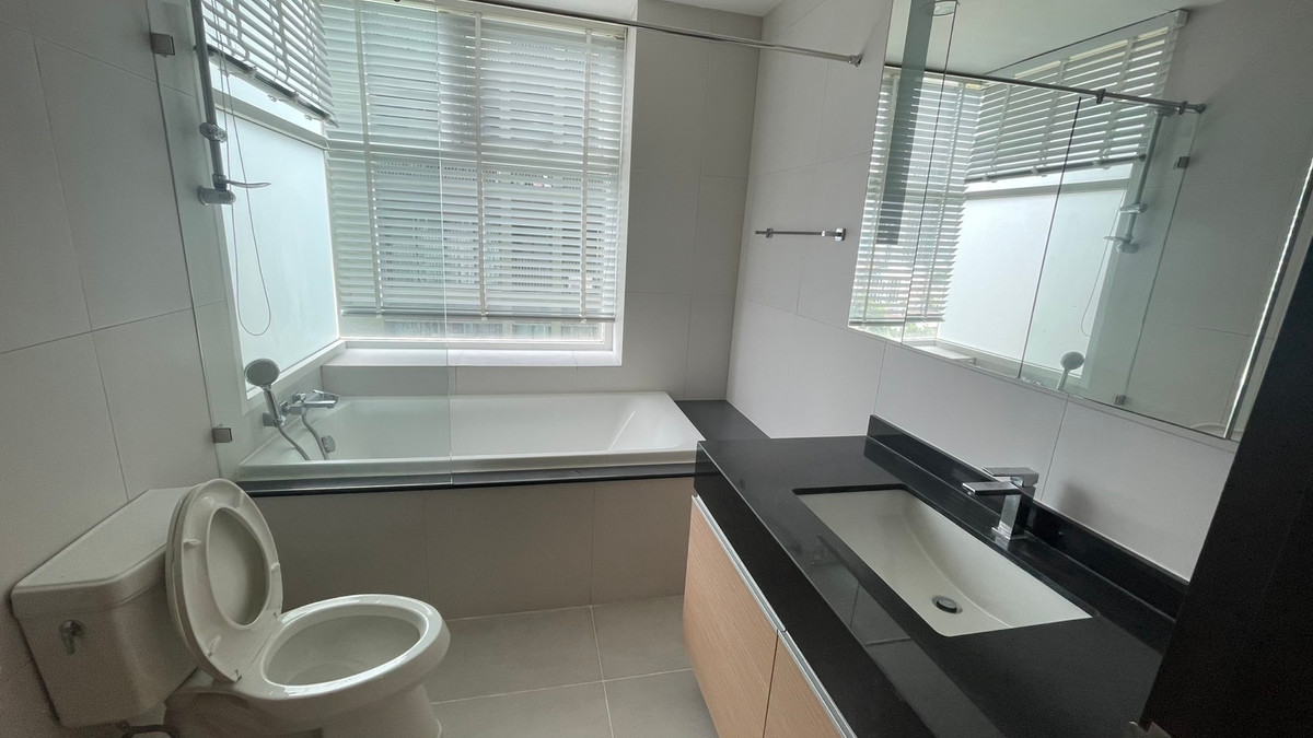 ให้เช่าคอนโดสุขุมวิท อโศก ทองหล่อ : ปล่อยเช่าคอนโดโซนสุขุมวิท เลี้ยงสัตว์เลี้ยงได้🐱🐶 เฟอร์นิเจอร์ครบ ใกล้BTSทองหล่อพร้อมเข้าอยู่