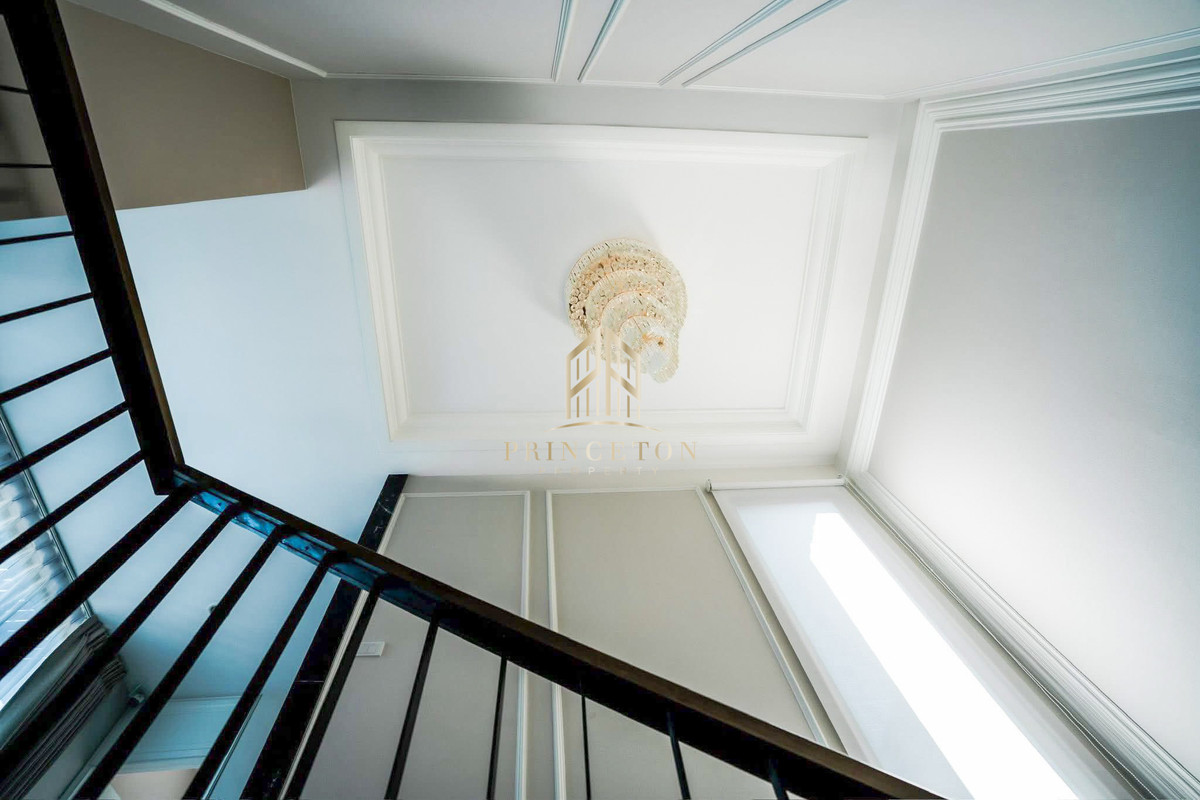 For RentHousePattanakan, Srinakarin : Luxury House Vana Residence Rama 9 Srinakarin 📞092-4252445