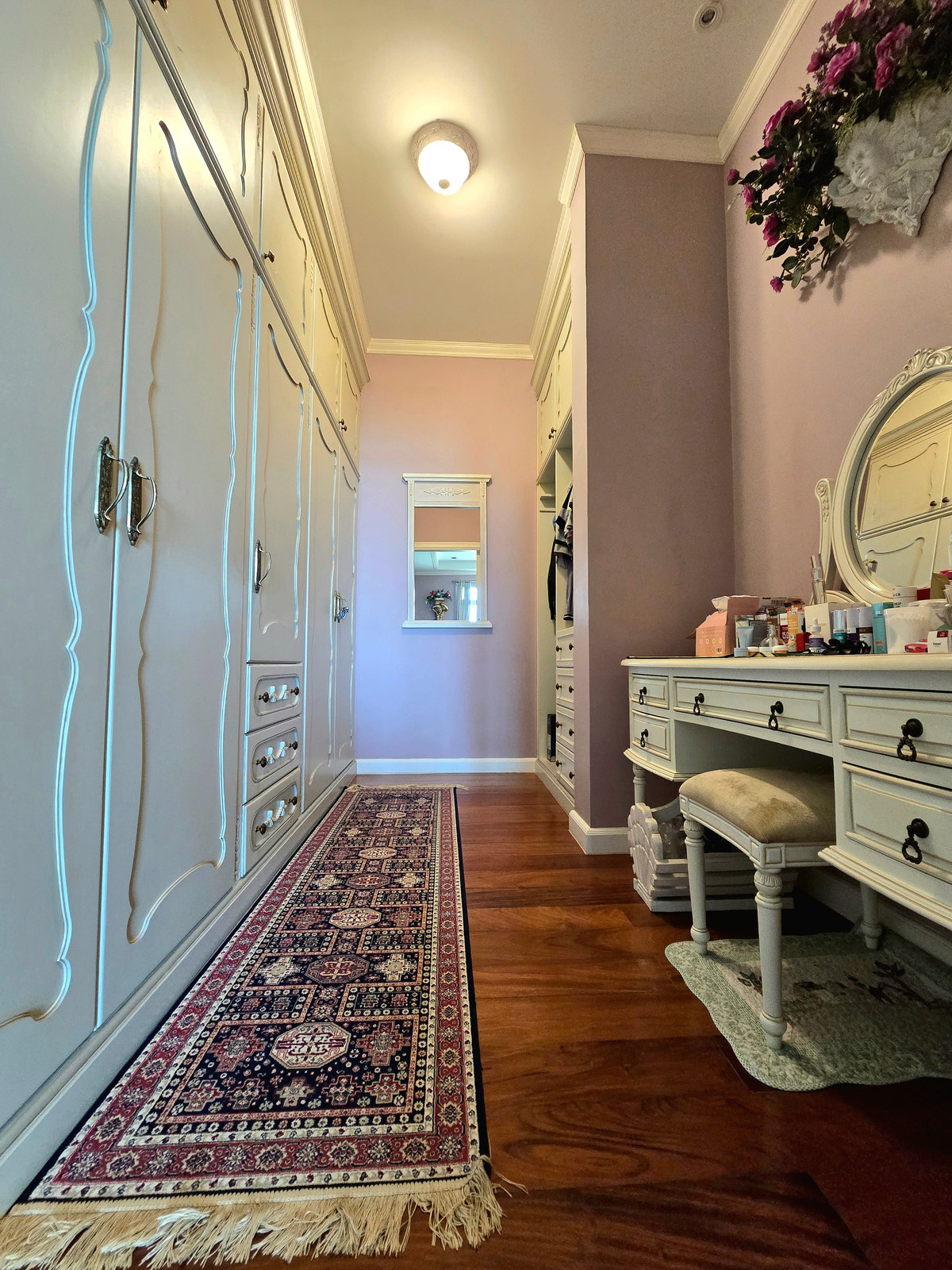 For SaleHousePattaya, Bangsaen, Chonburi : Luxury Beachfront Pool Villa for Sale – Ang Sila, Chonburi