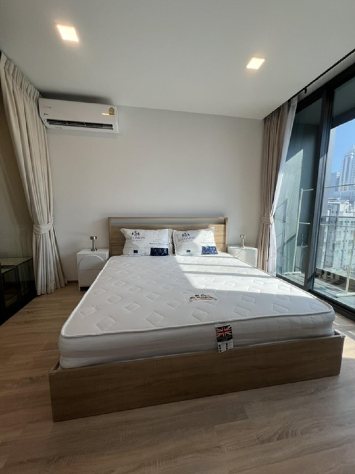 For SaleCondoRatchathewi,Phayathai : XT Phayathai【𝐒𝐄𝐋𝐋 & 𝐑𝐄𝐍𝐓】🔥Modern lines, effortlessly stylish overall look🔥 Contact Line ID: @hacondo