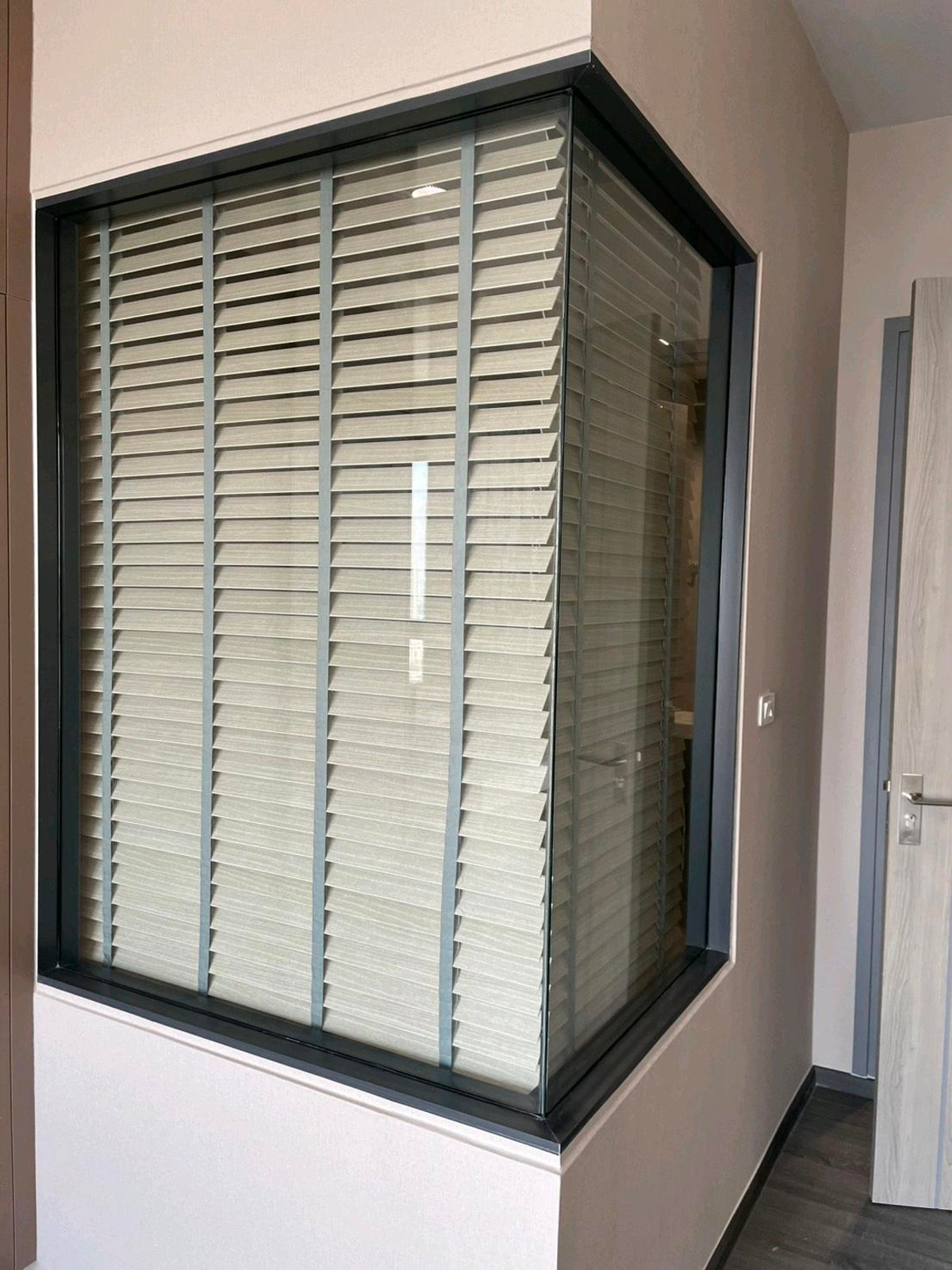 For RentCondoKhlongtoei, Kluaynamthai : Ready to Move-In on March 2026
(Newly Decorated 3 Bedroom 110sqm)