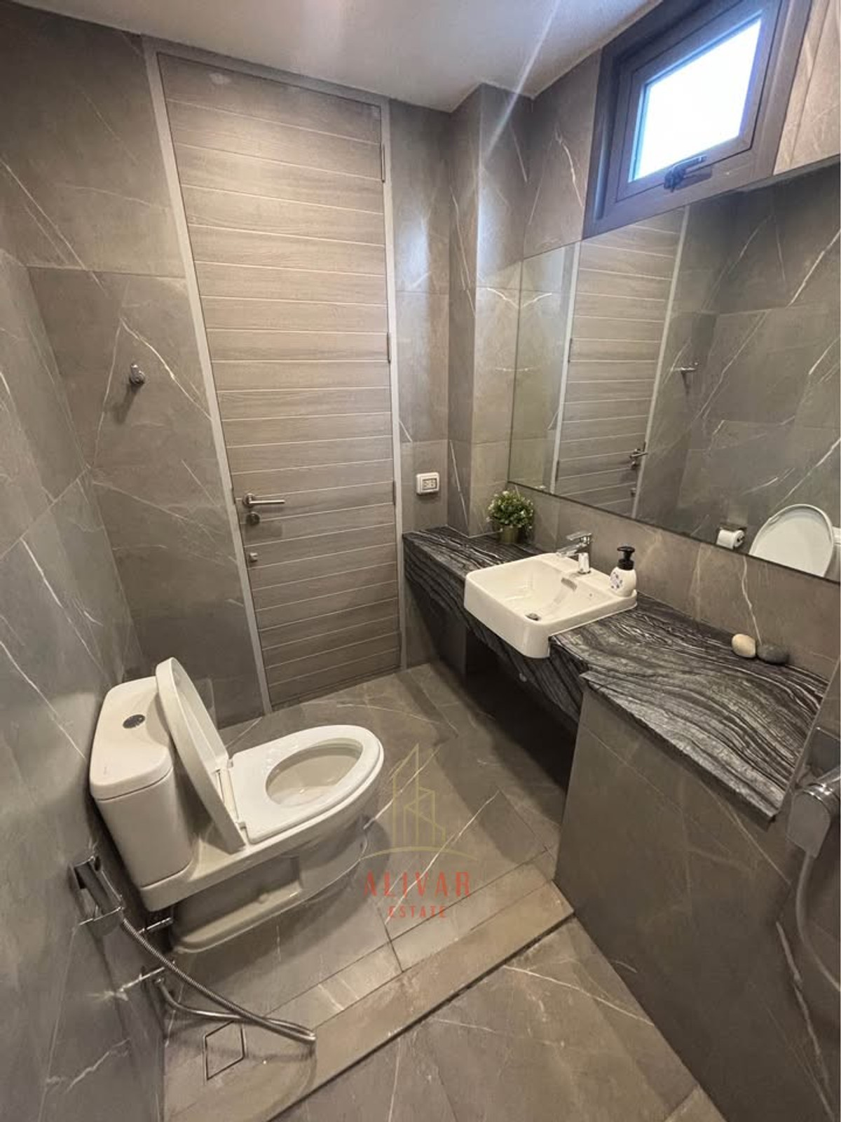 Home OfficeOnnut, Udomsuk : RH023726 for sale/rent, home office, 3.5 floors, 4 bedrooms, with private elevator at MYST Onnut-Srinakarin, near MRT Yellow Line, Sri Nut Station, only 450 m.
