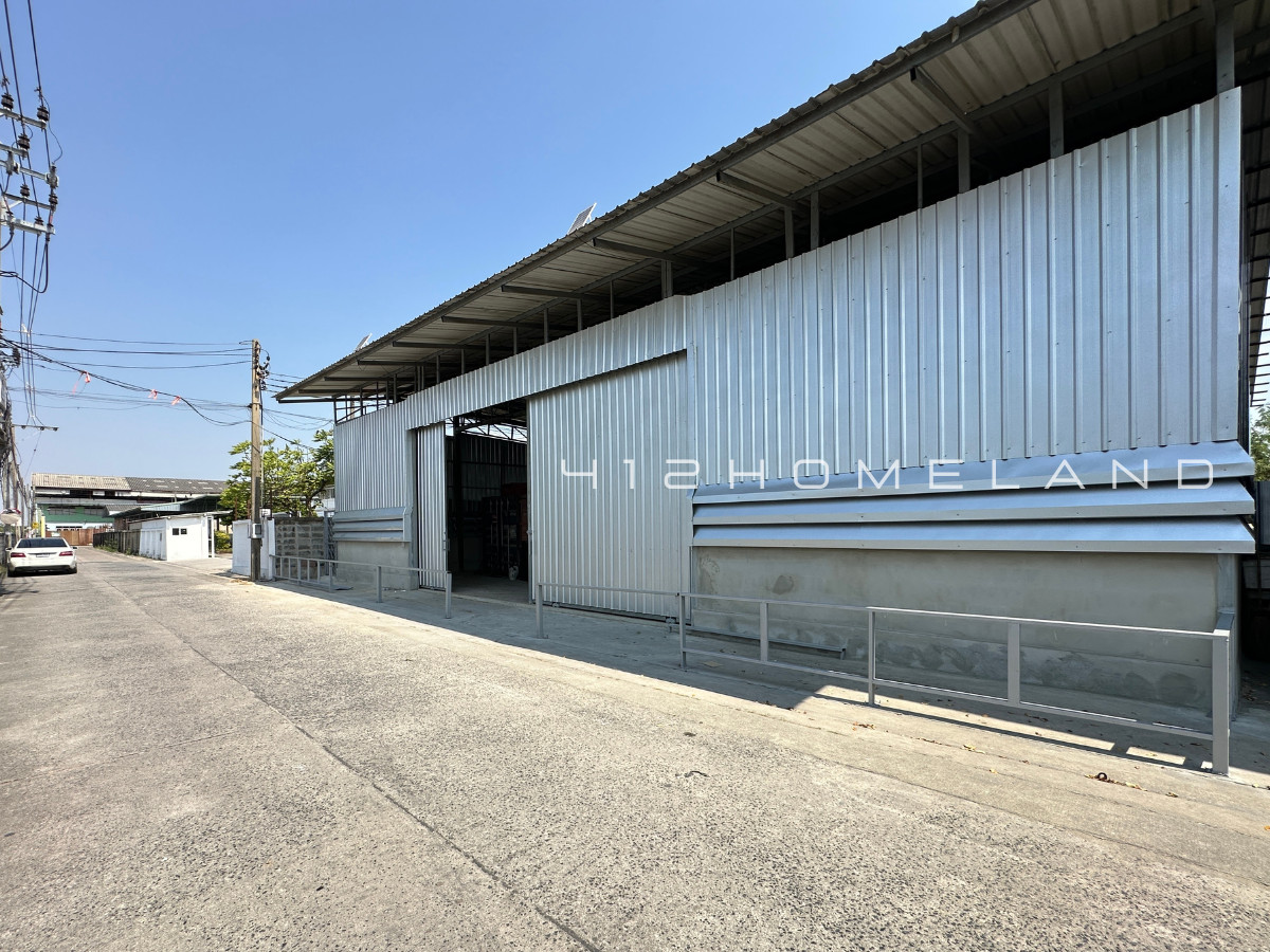 For RentWarehouseSamut Prakan,Samrong : Warehouse for rent, 400 sq m., newly renovated, near Ruea Bin Market, Theparak KM.17, Bang Pla, Samut Prakan.