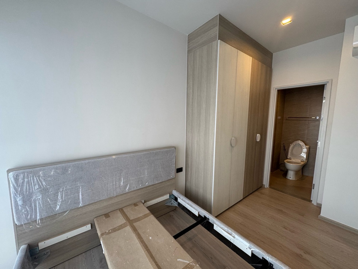 For SaleCondoWongwianyai, Charoennakor : Hot Deal🔥 2 bedrooms, Rare Unit, river view, special price 9.29 million baht, high floor, contact 0869017364