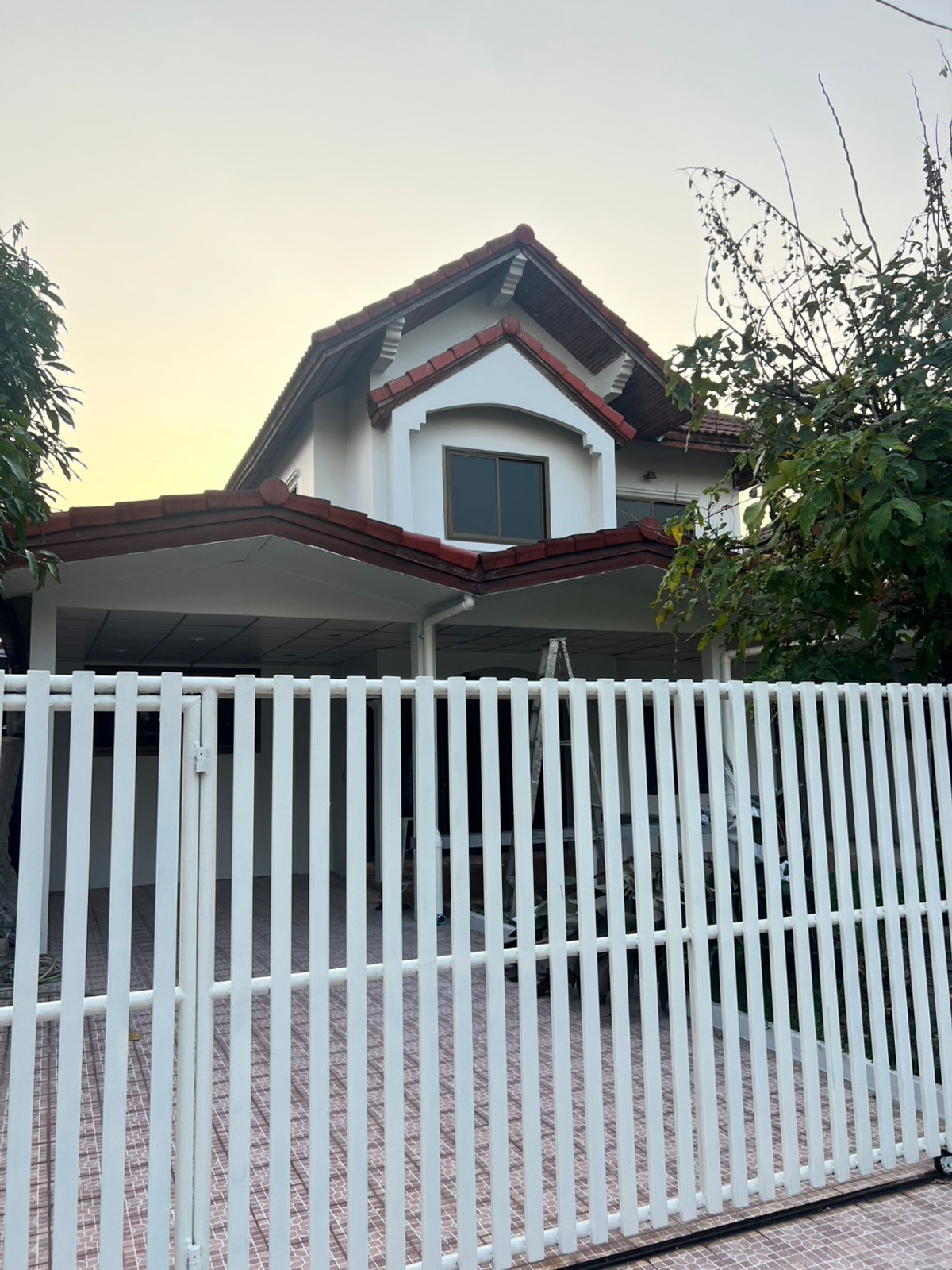 For RentHouseMin Buri, Romklao : ⚡ For rent, 2-story detached house, Soi Mistine Sukhapiban 3, Ramkhamhaeng Road, size 60 sq m. ⚡