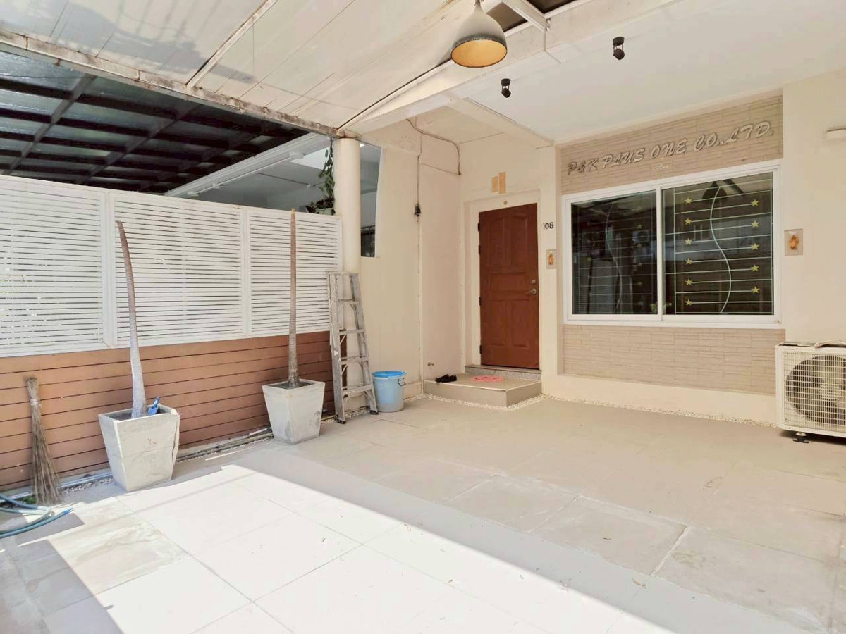 For SaleTownhomeRattanathibet, Sanambinna : 🏡✨ Urgent sale, 3-story townhome, newly renovated, ready to move in.