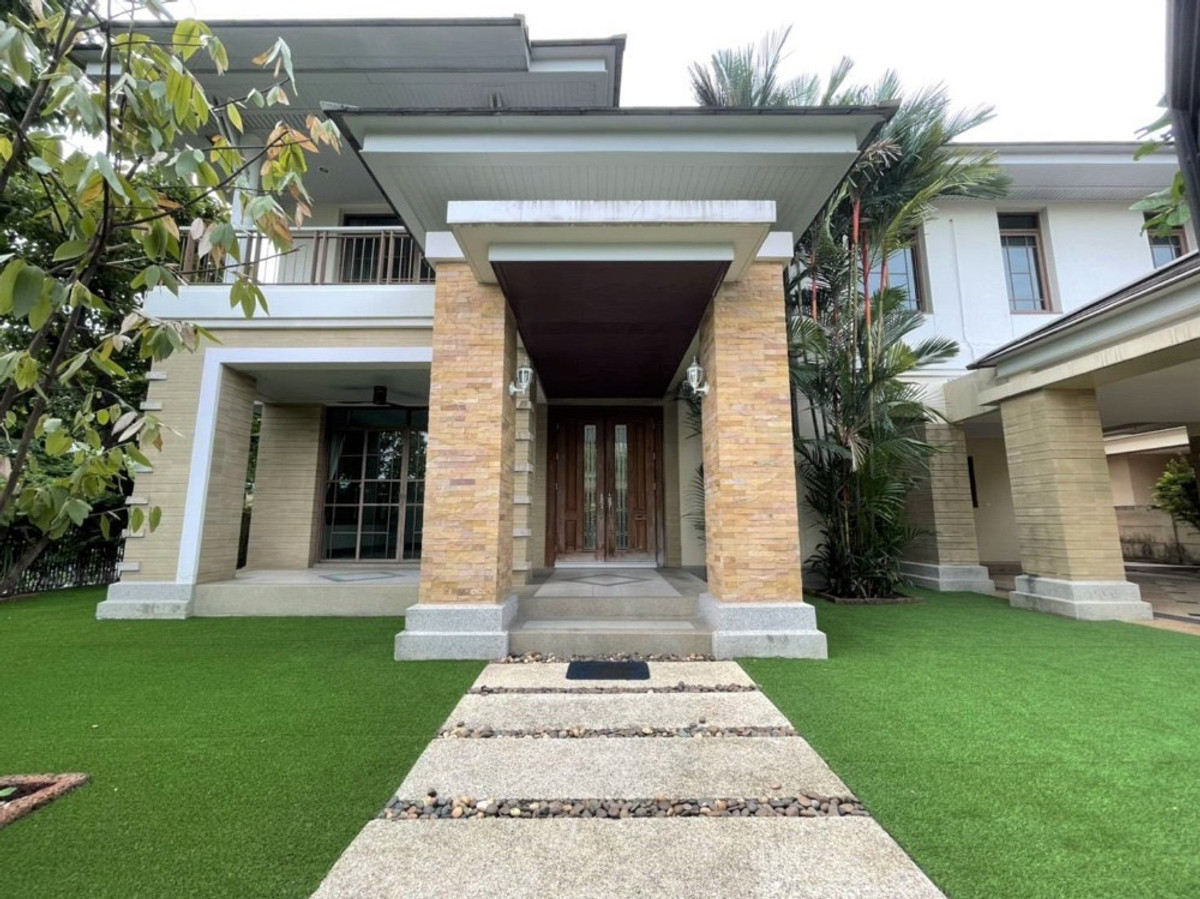 ให้เช่าบ้านพัฒนาการ ศรีนครินทร์ : Luxury House For RENT : Narasiri Pattanakan - Srinakarin only 20 minute to Thonglor, 5 bedrooms