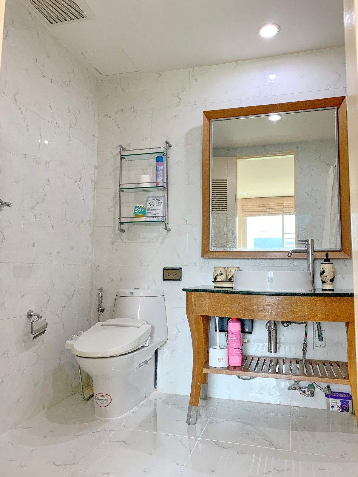 ให้เช่าคอนโดสุขุมวิท อโศก ทองหล่อ : ให้เช่า 2 ห้องนอน ชั้น 6 เดอะ แบงค็อก สุขุมวิท 61 ใกล้ BTS เอกมัย  