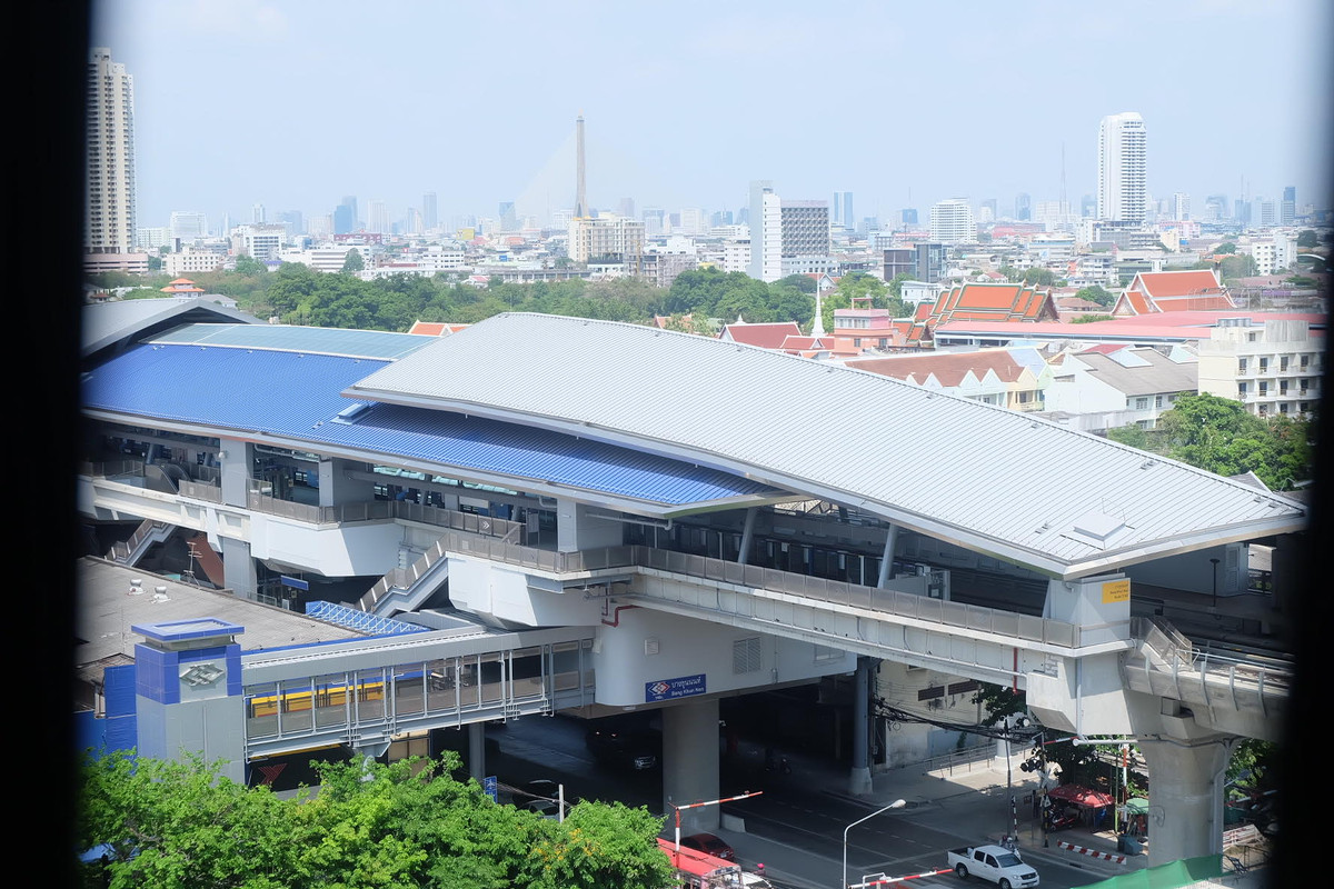 ขายคอนโดปิ่นเกล้า จรัญสนิทวงศ์ : ขาย Ideo mobi charan-interchange ไอดีโอ โมบิ จรัญ - อินเตอร์เชนจ์ ใกล้ MRT บางขุนนนท์ ติดถนนจรัญ ใกล้ศิริราช ทำเลเยี่ยม 