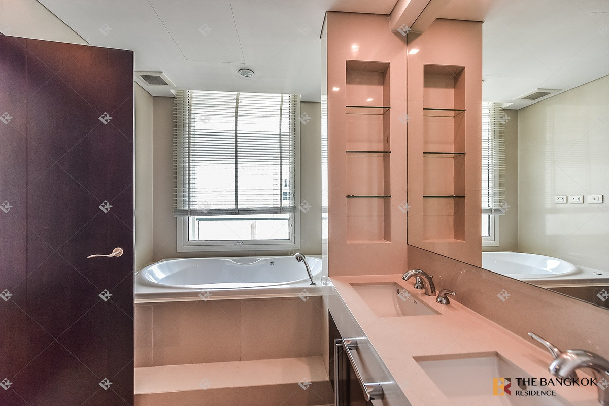 ให้เช่าคอนโดวิทยุ ชิดลม หลังสวน :  The Park Chidlom 💎 Spacious Unit at Super Luxury Residence in the Heart of Chidlom 💖 