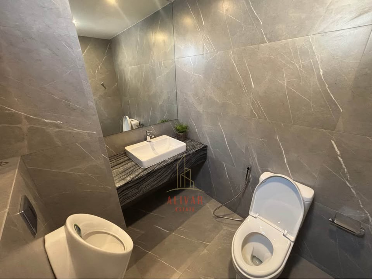 Home OfficeOnnut, Udomsuk : RH023726 for sale/rent, home office, 3.5 floors, 4 bedrooms, with private elevator at MYST Onnut-Srinakarin, near MRT Yellow Line, Sri Nut Station, only 450 m.