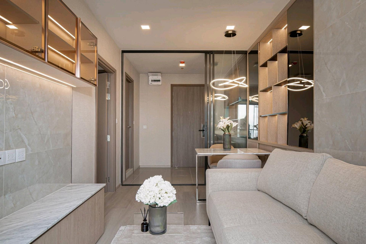 For RentCondoLadprao, Central Ladprao : For rent, Life Phahon Ladprao, Life Phahon-Ladprao, near Central Ladprao, near BTS Ladprao.