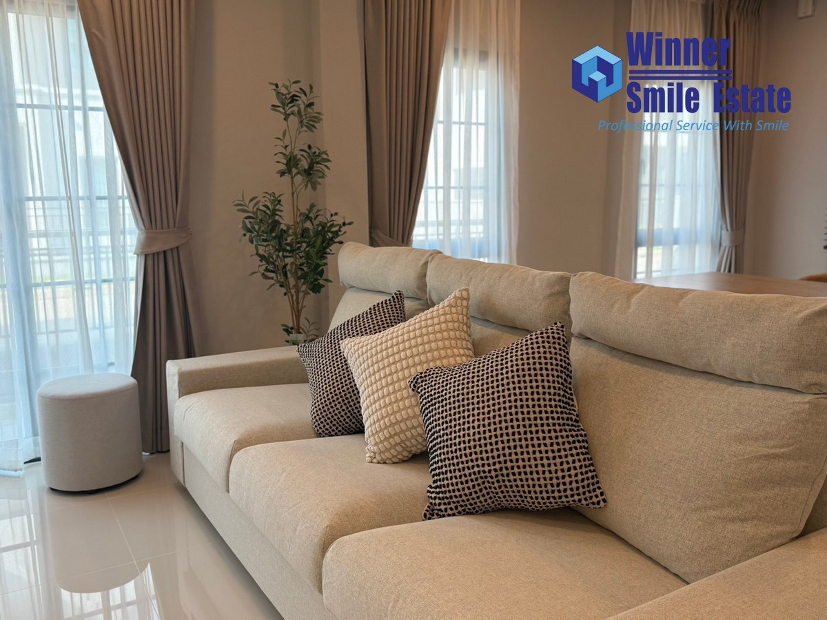 For RentHouseBangna, Bearing, Lasalle : Single house for rent at Centro Bangna Phase 2, located next to Mega Bangna. Beautifully furnished and fully equipped. Convenient transportation.