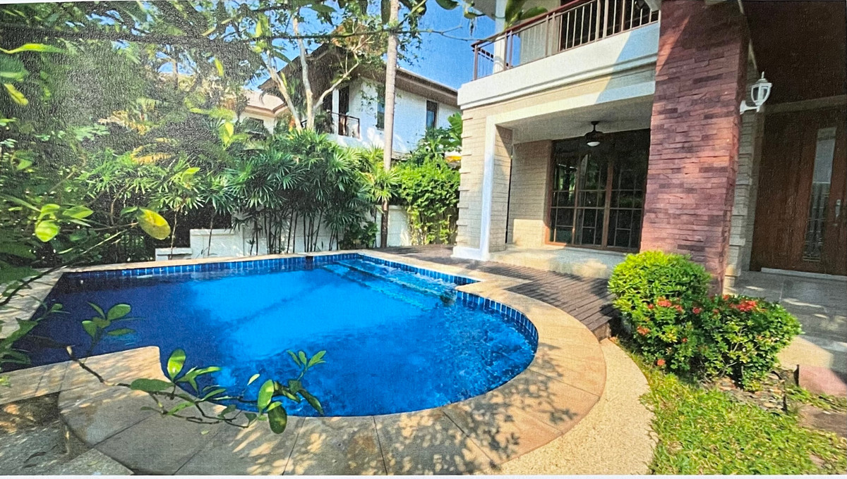 For RentHousePattanakan, Srinakarin : Luxury House For RENT : Narasiri Pattanakan - Srinakarin only 20 minute to Thonglor, 5 bedrooms