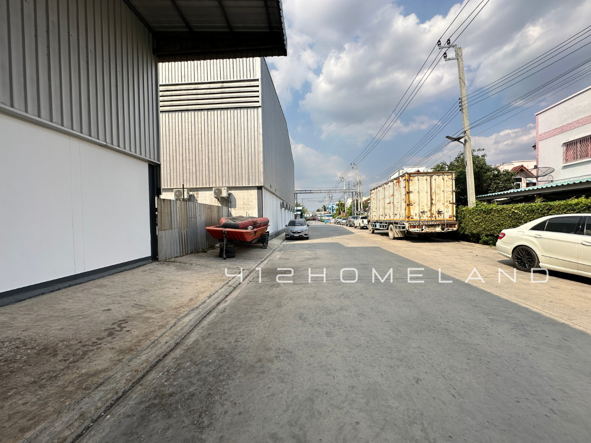 For RentWarehouseSamut Prakan,Samrong : Warehouse for rent, 1,000 sq m., Soi Wat Nam Daeng, new condition, water and electricity ready, large vehicles can easily enter, Bang Phli, Samut Prakan.