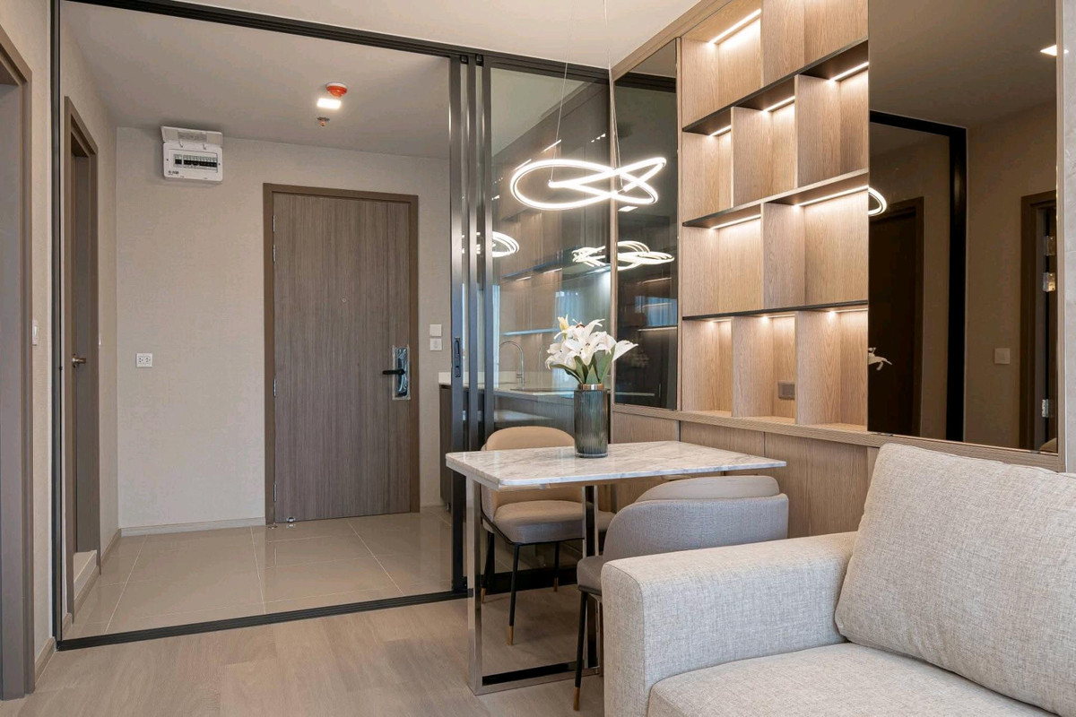 For RentCondoLadprao, Central Ladprao : For rent, Life Phahon Ladprao, Life Phahon-Ladprao, near Central Ladprao, near BTS Ladprao.