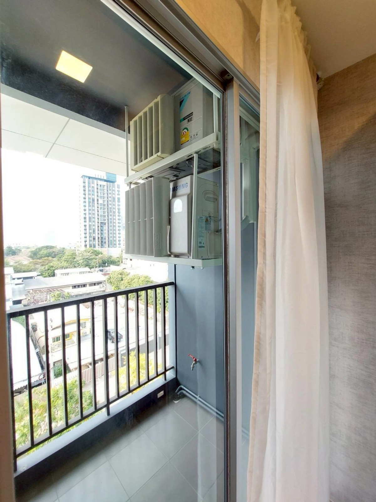 For RentCondoOnnut, Udomsuk : Condo ready to move in, only 500 meters from BTS Bang Chak.