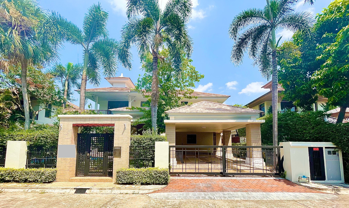 For RentHousePattanakan, Srinakarin : Luxury House For RENT : Narasiri Pattanakan - Srinakarin only 20 minute to Thonglor, 5 bedrooms