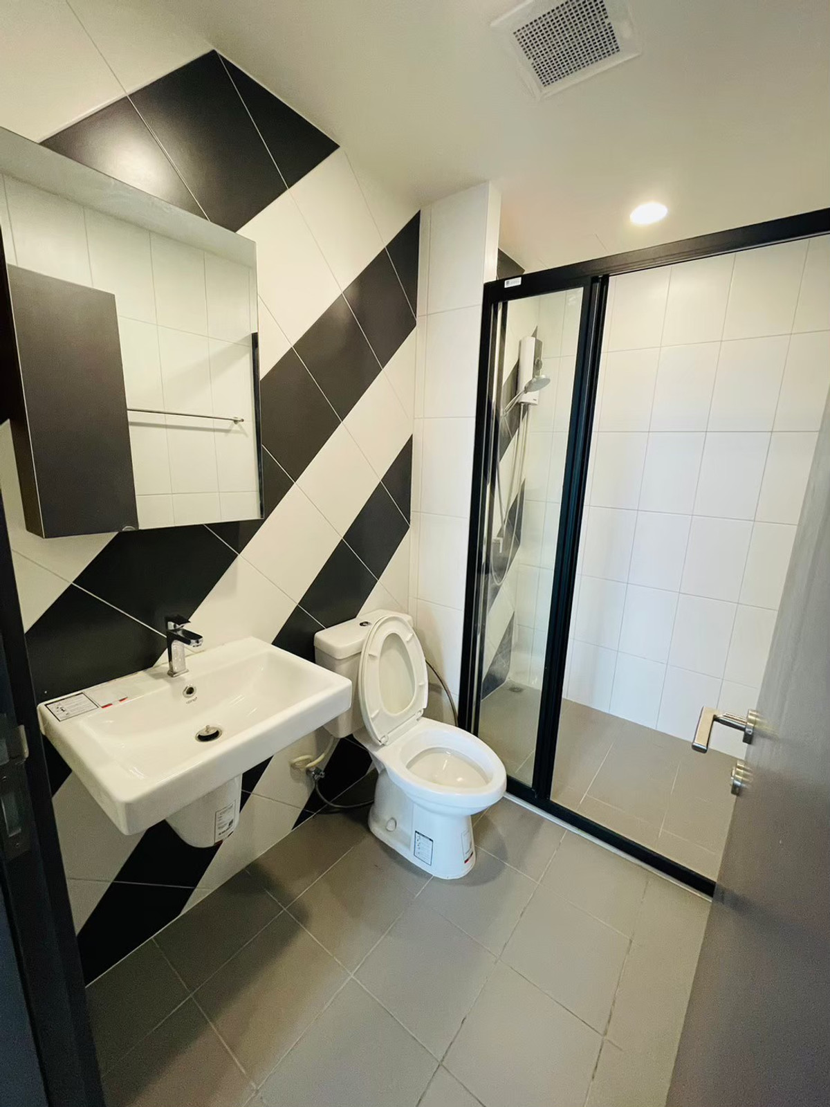 For RentCondoVipawadee, Don Mueang, Lak Si : PFD-08008 For rent: The Base Saphanmai corner room, beautiful view, next to the BTS | washing machine | fully functional furniture! 