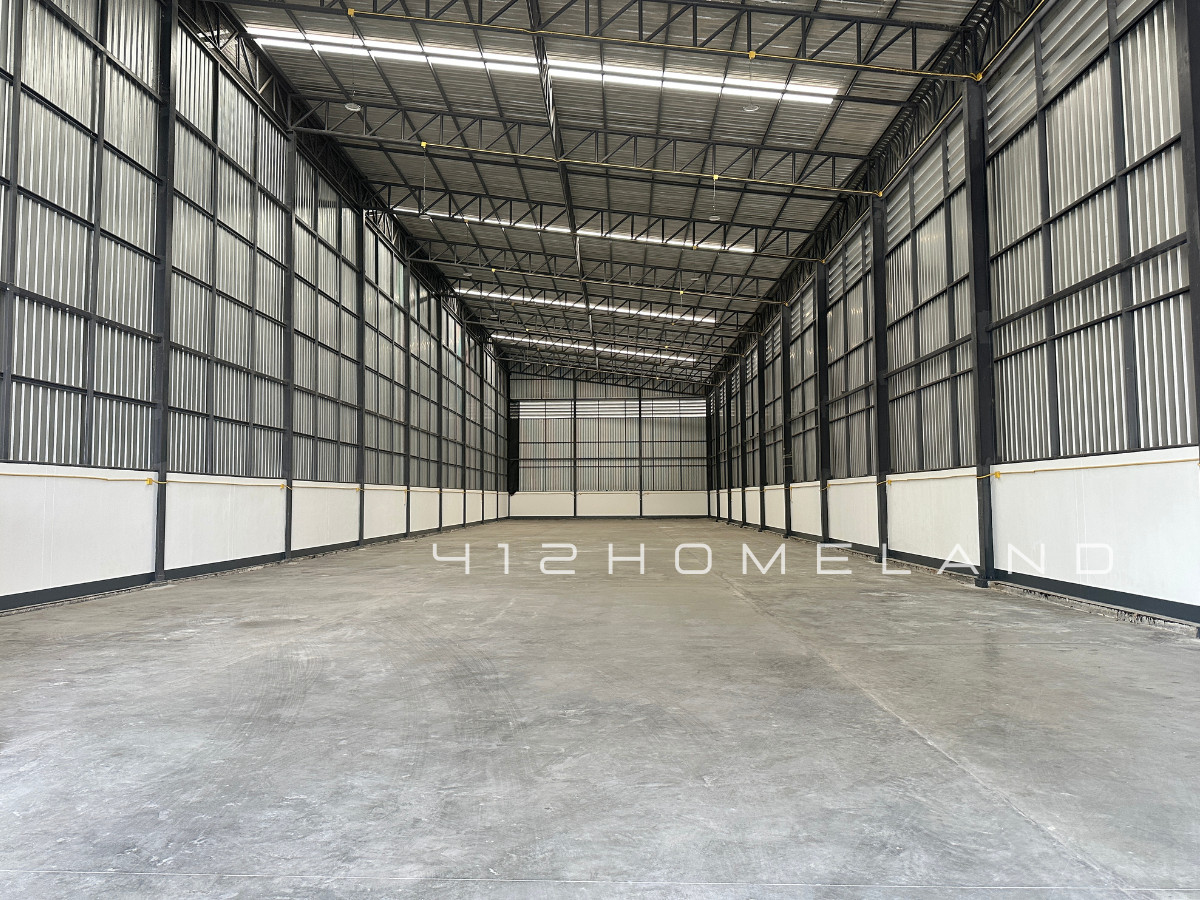 For RentWarehouseSamut Prakan,Samrong : Warehouse for rent, 1,000 sq m., Soi Wat Nam Daeng, new condition, water and electricity ready, large vehicles can easily enter, Bang Phli, Samut Prakan.