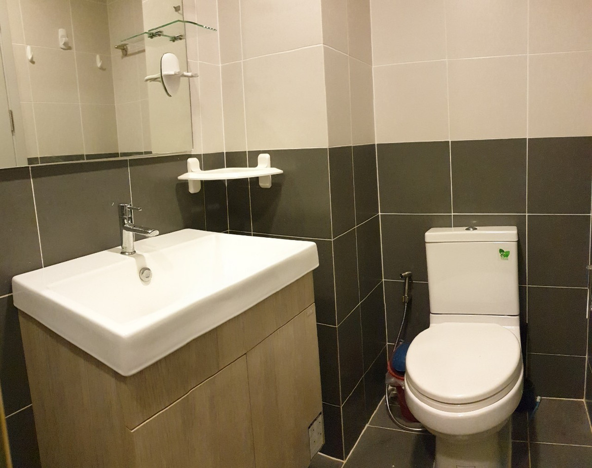 ขายคอนโดปิ่นเกล้า จรัญสนิทวงศ์ : ขาย Ideo mobi charan-interchange ไอดีโอ โมบิ จรัญ - อินเตอร์เชนจ์ ใกล้ MRT บางขุนนนท์ ติดถนนจรัญ ใกล้ศิริราช ทำเลเยี่ยม 