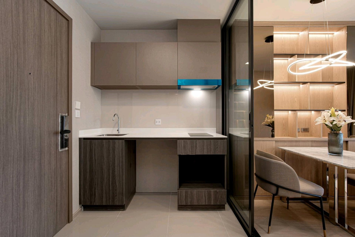 For RentCondoLadprao, Central Ladprao : For rent, Life Phahon Ladprao, Life Phahon-Ladprao, near Central Ladprao, near BTS Ladprao.