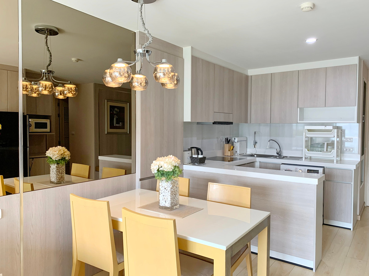 ให้เช่าคอนโดสุขุมวิท อโศก ทองหล่อ : ให้เช่า 2 ห้องนอน ชั้น 6 เดอะ แบงค็อก สุขุมวิท 61 ใกล้ BTS เอกมัย  