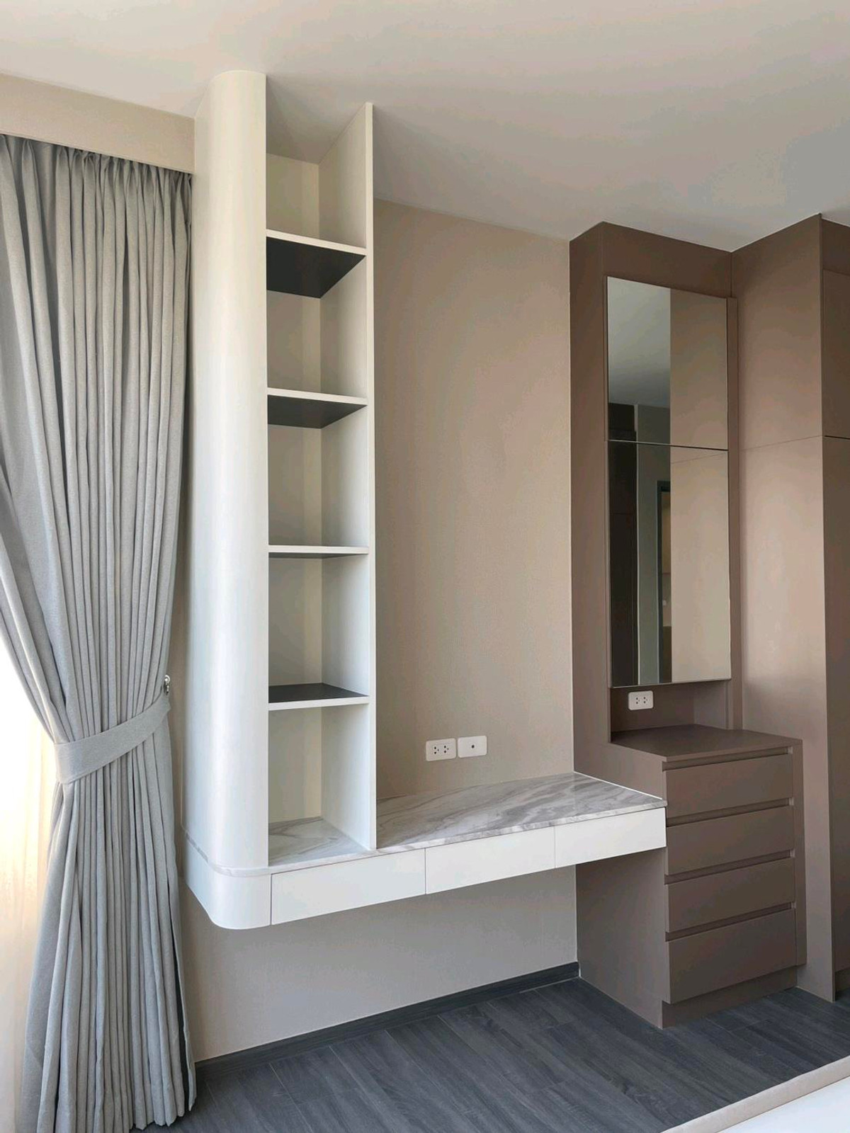 For RentCondoKhlongtoei, Kluaynamthai : Ready to Move-In on March 2026
(Newly Decorated 3 Bedroom 110sqm)