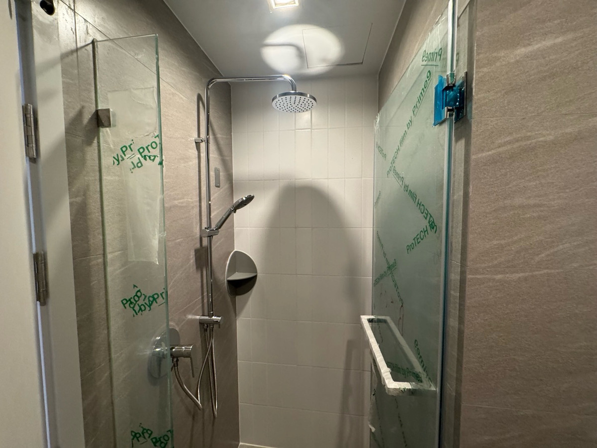 For SaleCondoWongwianyai, Charoennakor : Hot Deal🔥 2 bedrooms, Rare Unit, river view, special price 9.29 million baht, high floor, contact 0869017364