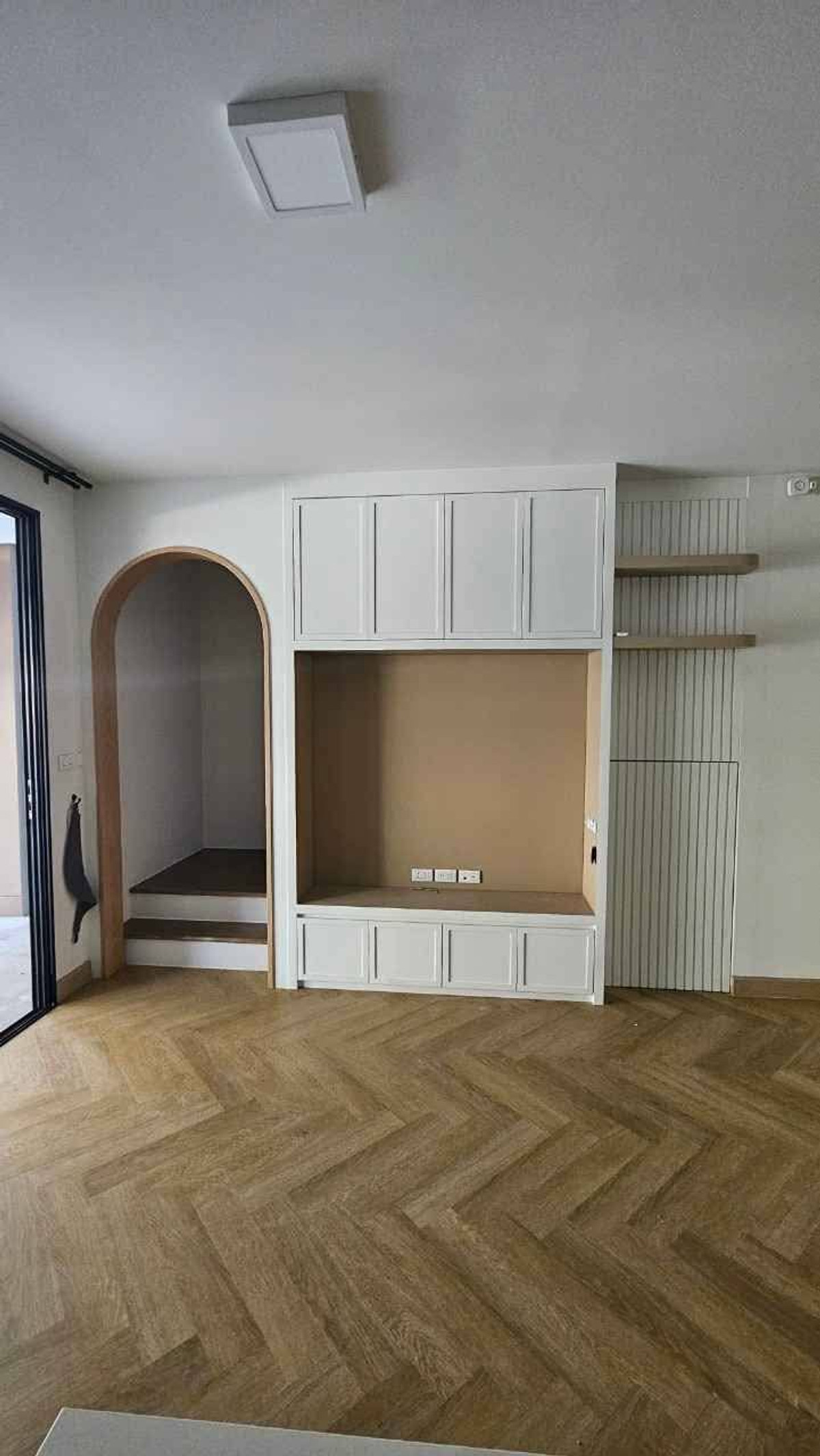 ขายทาวน์โฮมอ่อนนุช อุดมสุข : ขายทาวน์โฮม:  บ้านกลางเมือง สุขุมวิท-อ่อนนุช อ่อนนุช 70/1 (Rt-01)