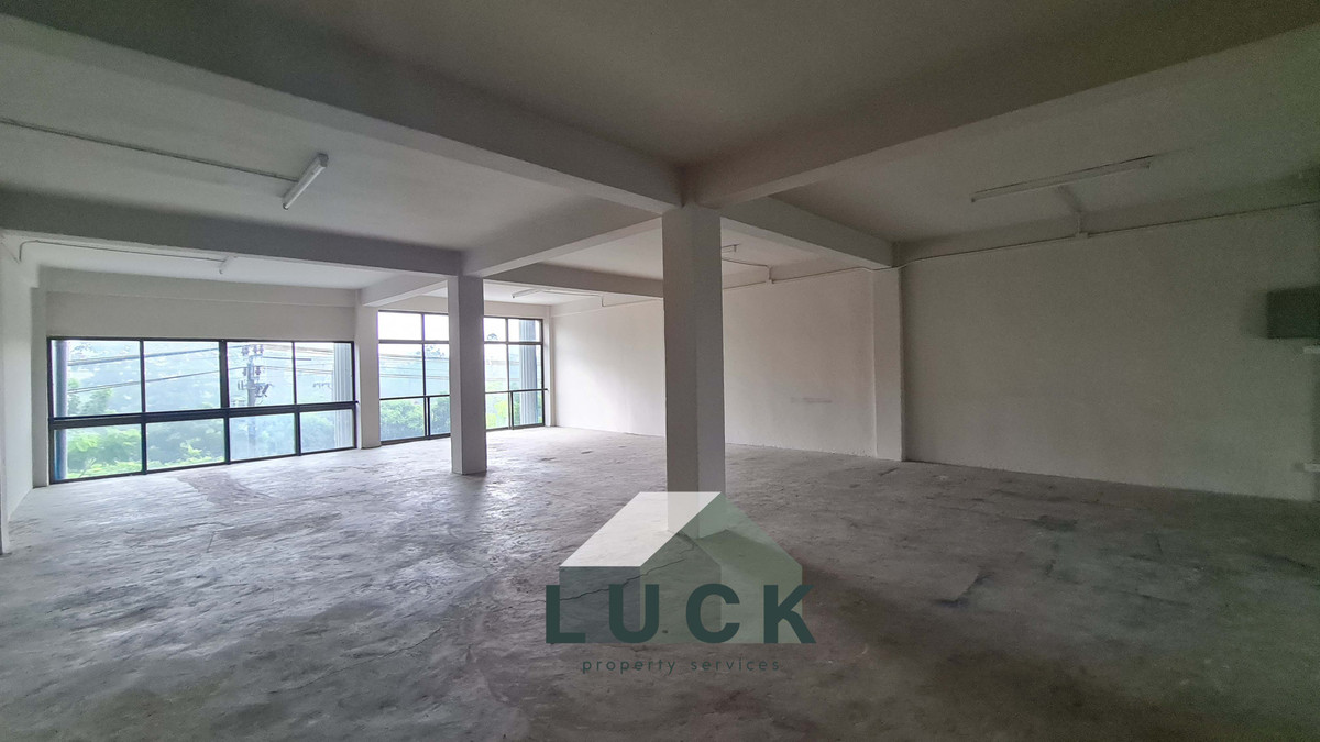 ขายอาคารพาณิชย์พัฒนาการ ศรีนครินทร์ : LUCK ขาย🏠อาคารพาณิชย์ 2 คูหา ติดถนนพัฒนาการ 