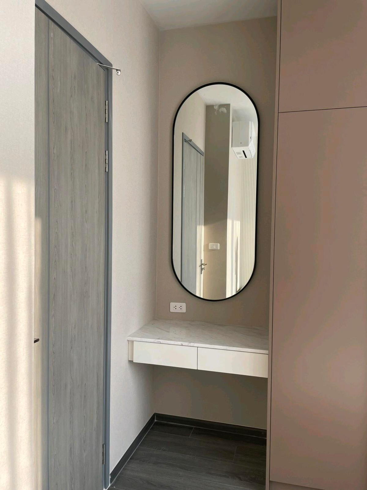 For RentCondoKhlongtoei, Kluaynamthai : Ready to Move-In on March 2026
(Newly Decorated 3 Bedroom 110sqm)