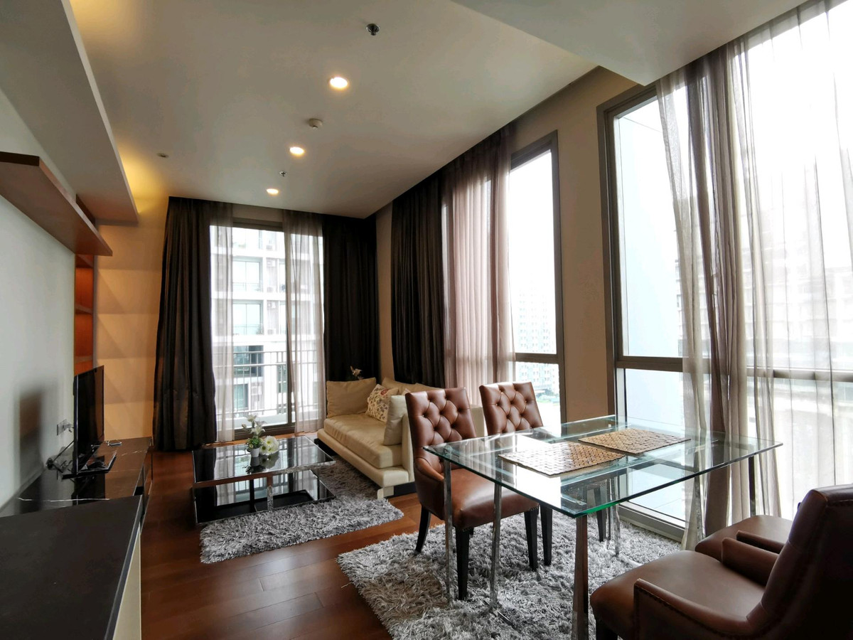 ให้เช่าคอนโดสุขุมวิท อโศก ทองหล่อ : 🔥🔥ปล่อยเช่า Quattro Thonglor ห้องมุม 2 นอน 2 น้ำ 85 ตรม. ชั้น 18 อาคาร B🔥🔥