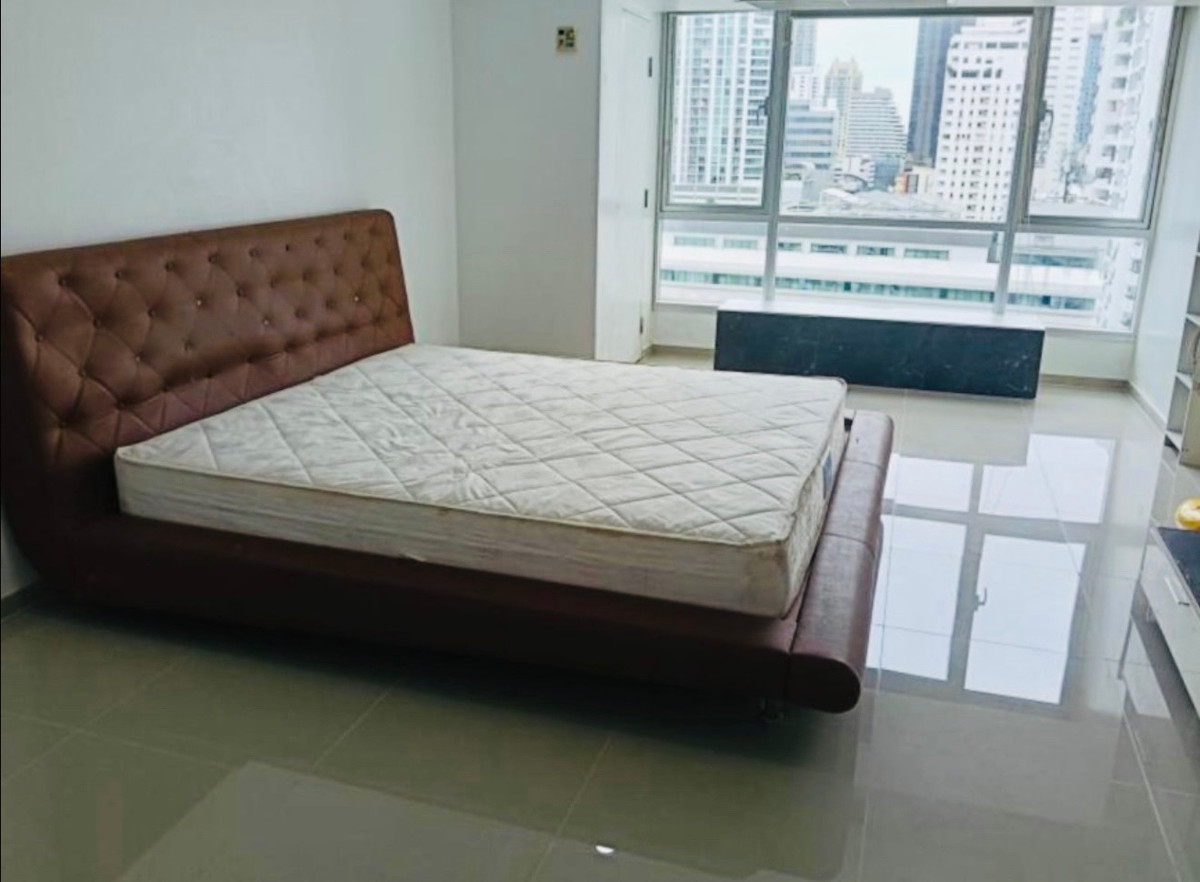 ให้เช่าคอนโดนานา : ให้เช่า The Trendy Sukhumvit 13 พร้อมเฟอร์นิเจอร์ วิวเมือง (ใกล้ BTS นานา,รร.นานาชาตินิสท์,โรบินสัน สุขุมวิท,เทอร์มินอล 21,รพ.บำรุงราษฎร์)