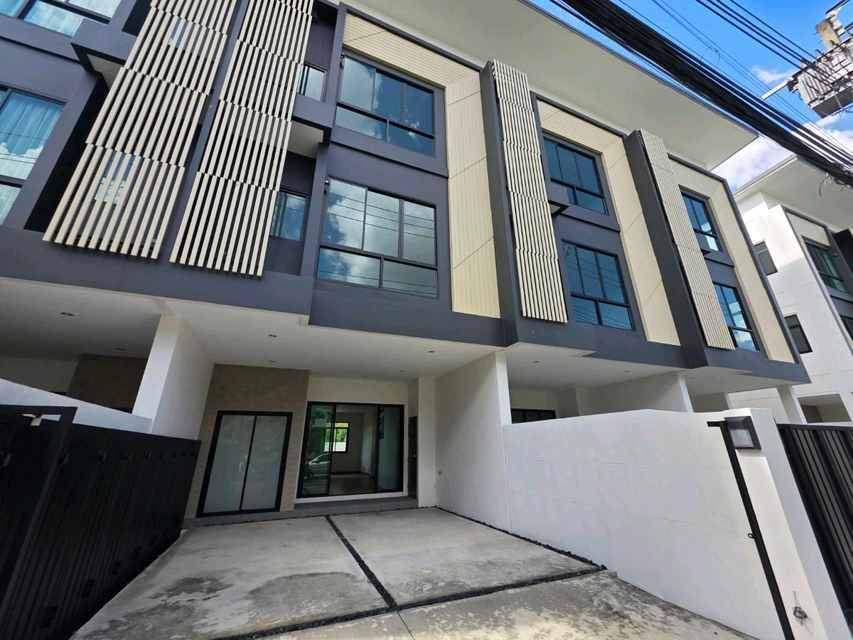 For SaleTownhomeBang Sue, Wong Sawang, Tao Pun : ✅️3-story townhome for sale✅️Panara Ratchada 66 project (Panara Ratchada 66), location near MRT Wong Sawang, only 600 meters 🔔