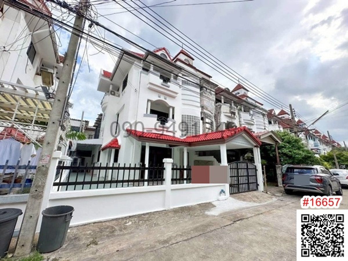 For RentTownhomeOnnut, Udomsuk : For rent, 4-story townhome, Home Avenue Village, corner Soi Prawit and Friends 16, Sukhumvit Road 101/1.