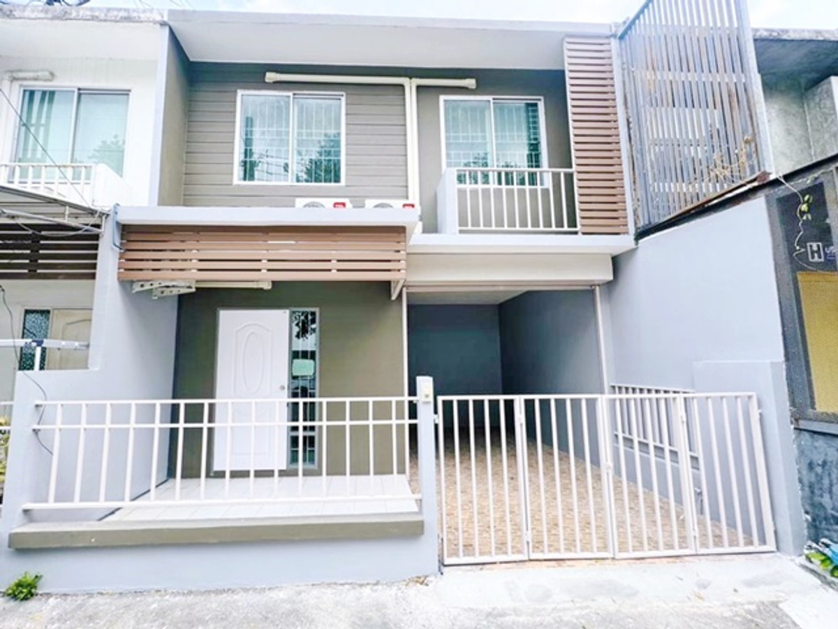 ให้เช่าทาวน์โฮมเกษตร นวมินทร์ ลาดปลาเค้า : บนถนนลาดปลาเค้า โลตัส บิ๊กซี ใกล้รถไฟฟ้า 2 สาย ทาวน์เฮ้าส์ 2ชั้น 3นอน 2น้ำ เดอะแจ๊ส วังหิน 1.8กม.