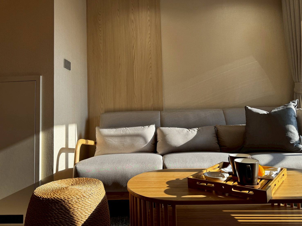 For RentCondoSiam Paragon ,Chulalongkorn,Samyan : Culture Chula【𝐑𝐄𝐍𝐓】🔥Smart space planning: Perfectly separate your relaxation area from your work area!🔥 Contact Line ID: @hacondo