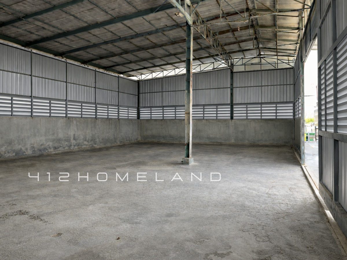 For RentWarehouseSamut Prakan,Samrong : Warehouse for rent, 400 sq m., newly renovated, near Ruea Bin Market, Theparak KM.17, Bang Pla, Samut Prakan.