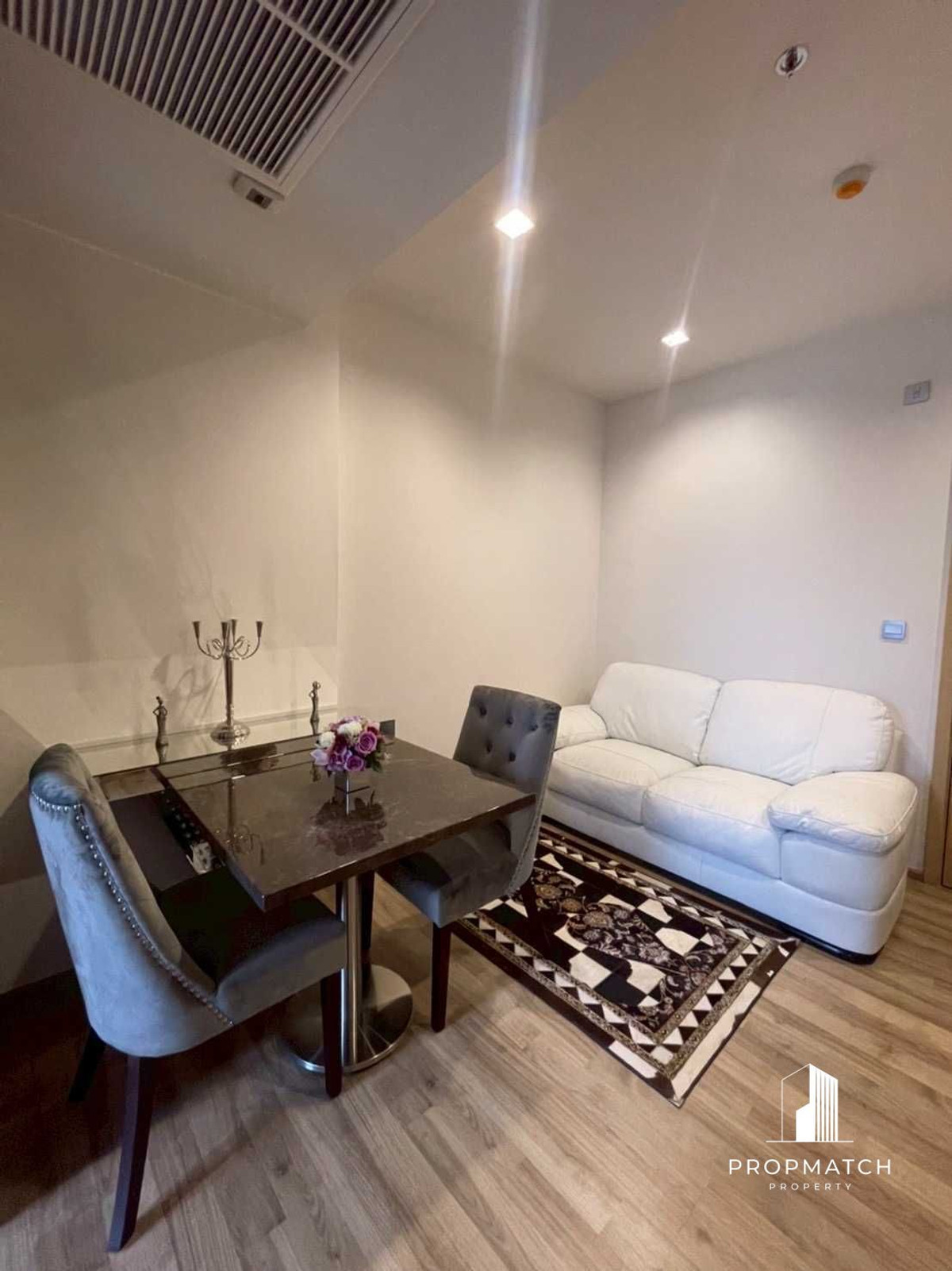 ให้เช่าคอนโดสะพานควาย จตุจักร : ✨Flash Deal ✨ The Line Jatujak - Mochit  (1Bed 1Bath 35SQM.) พร้อมอยู่ ! เพียง 22,000  บาทต่อเดือน Tel.0981315848 @propmatch