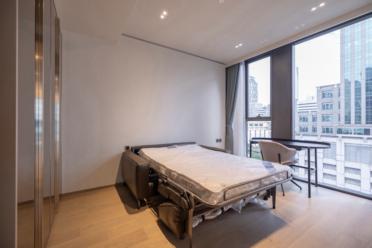 ให้เช่าคอนโดวิทยุ ชิดลม หลังสวน : คอนโดหรูให้เช่า 2 ห้องนอน 117 ตร.ม ใกล้ Central Chidlom และ BTS ชิดลม เลี้ยงสัตว์ได้
