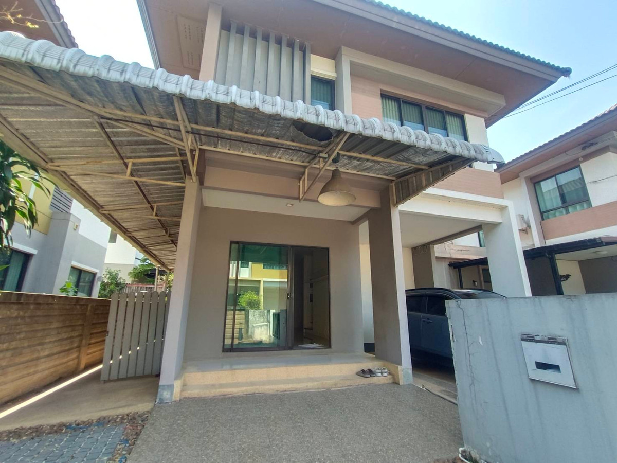 ขายบ้านนวมินทร์ รามอินทรา : ขายถูก  บ้านเดี่ยว 2 ชั้น หมู่บ้านพร้อมพัฒน์ ไพร์ม   หลังมุม หันหน้าทิศเหนือ ใกล้ซาฟารีเวิลด์ 